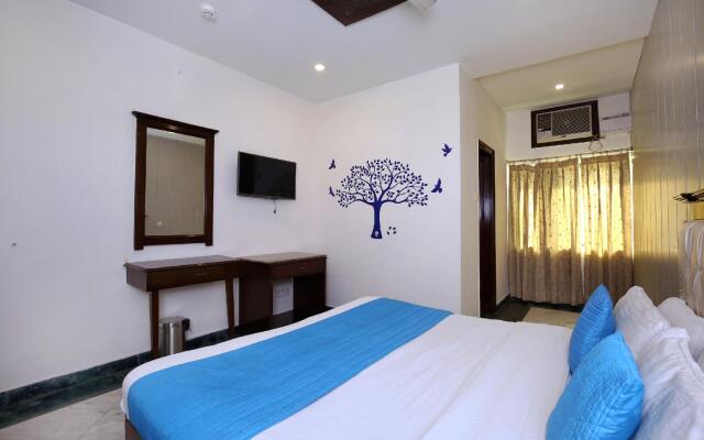 OYO 3987 Hotel Multitech