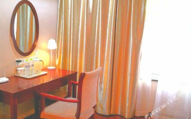 Yantai LanGe Business Hotel
