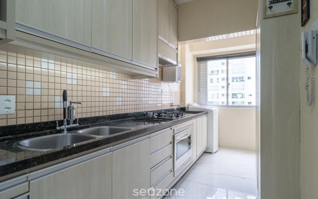 Apto Charmoso no Coração de BC EMF1003