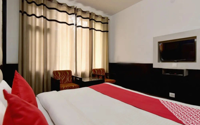 Hotel Whispering River by OYO Rooms