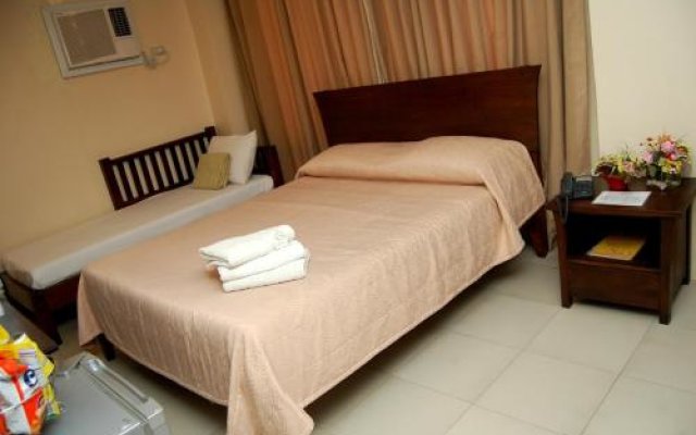 Isabel Suites