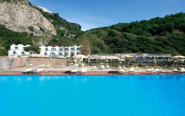 Conca Azzurra Beach Resort