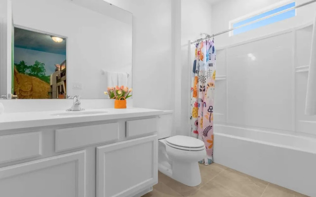 Upstay - 30ppl Home w Theme Rooms-games-pool-spa