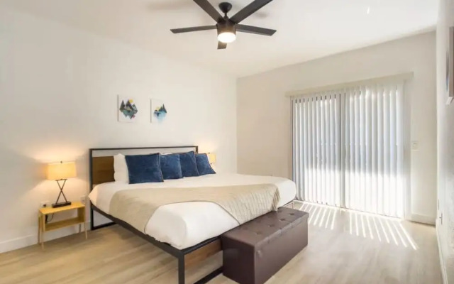 CozySuites at Kierland Commons