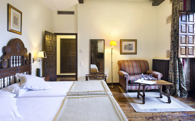 Parador De Santillana De Gil Blas