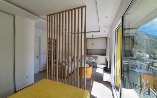 Viola lux apartments