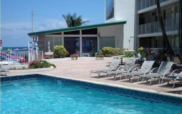 Tropic Cay Beach Resort
