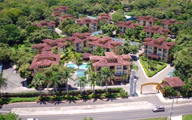 The Oaks Tamarindo Condominiums 200 mbs Internet