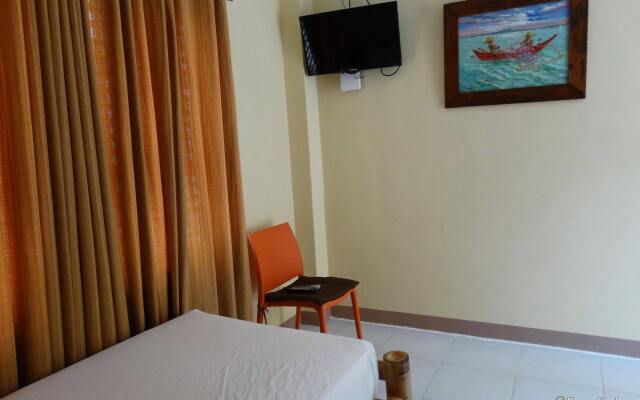 Whites and Greens Beach Resort