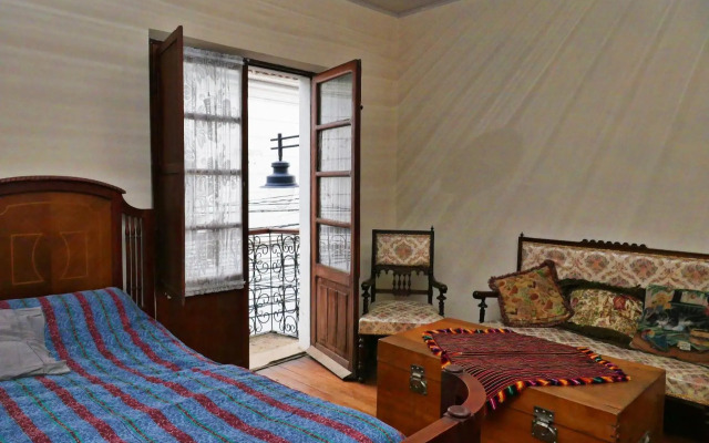 Casa Ramirez - Guest House