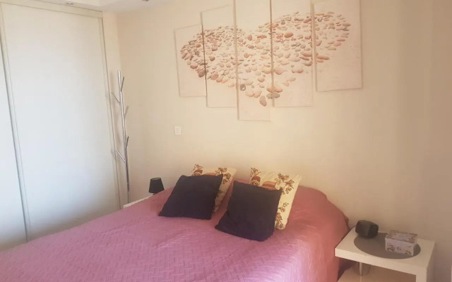 Beau appartement avec garage fermé