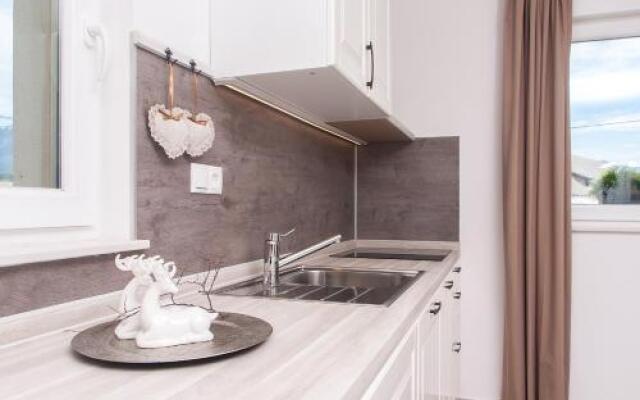 Effie Perine Apartments