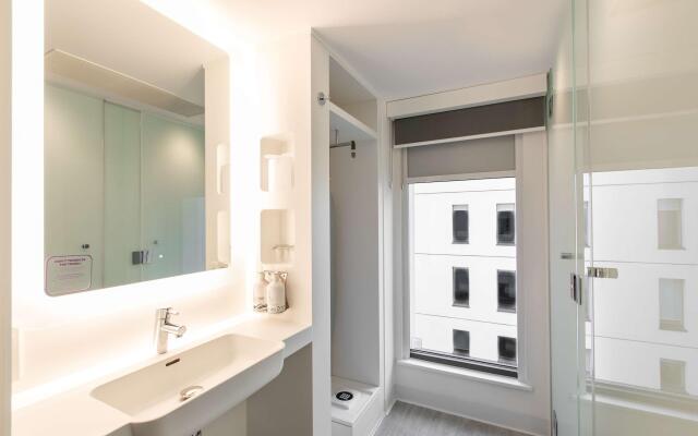 YOTEL Edinburgh