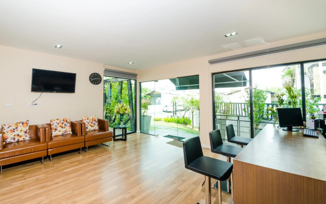 The Box Residence
