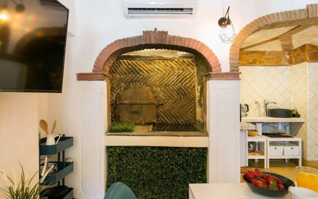 Original Photographers Studio Apartment in Alcântara