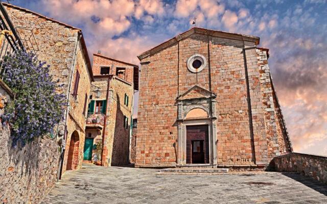 Podere Sant'alberto With Pool