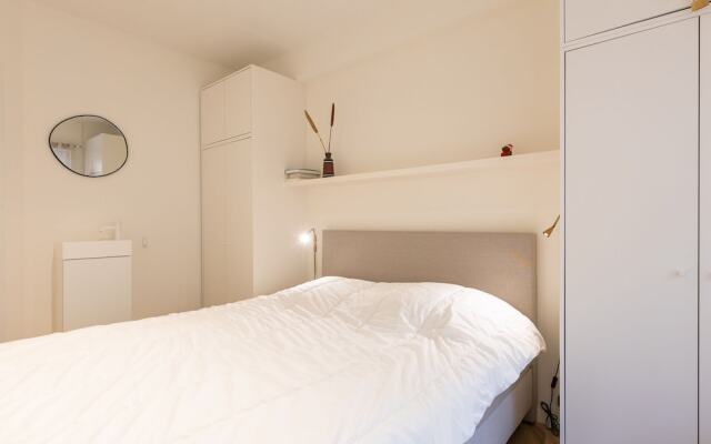 Apartment With Magnificent Sea-view