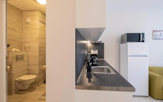 Sunny Dream Apartments