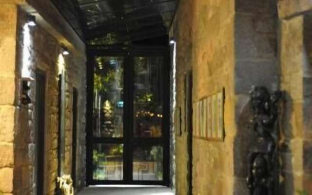 Assosyal Hotel