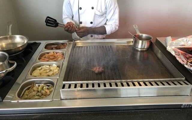 Mantis EPIC Hotel & Suites