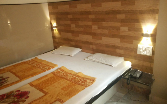 Hotel Basera