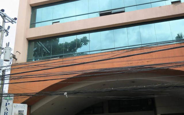 Paragon Suites