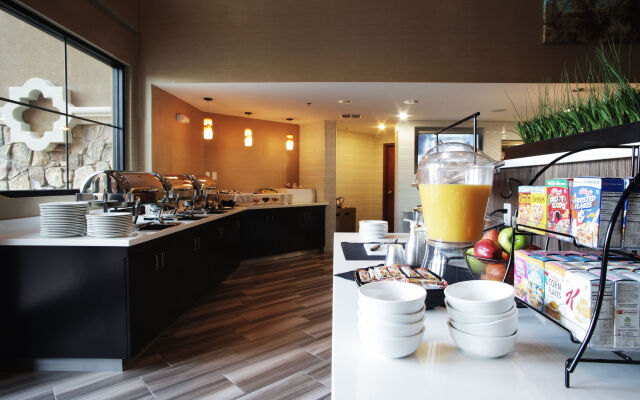 Holiday Inn Phoenix - Chandler by IHG