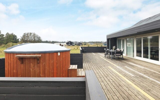 8 Person Holiday Home in Brovst-by Traum