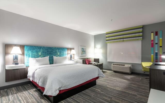 Hampton Inn & Suites Dallas East