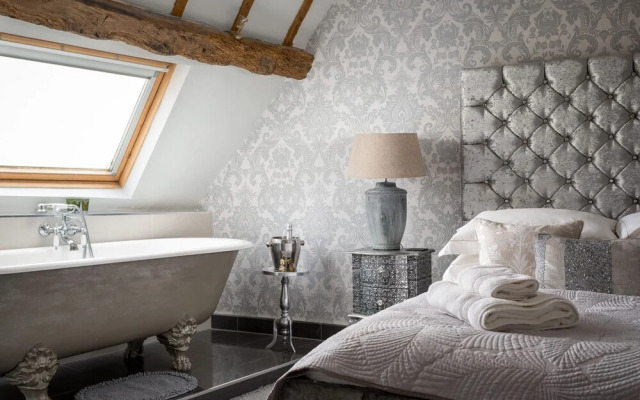 Unique Cotswold Cottages