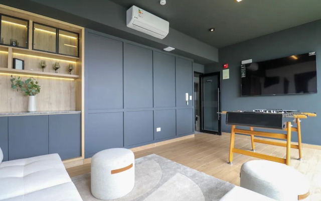 w Impressive 2BR With Balcony in Miraflores
