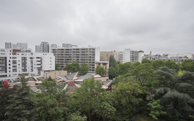 Apartment near Pont de Grenelle