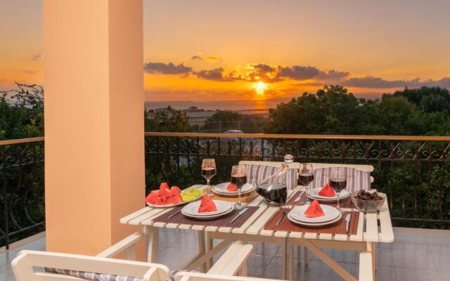 Dimitra Apartments & Studios