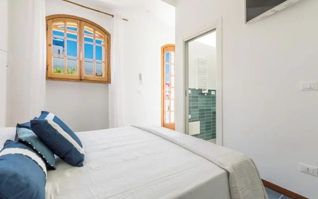 4019 Villetta Biancamare by Barbarhouse