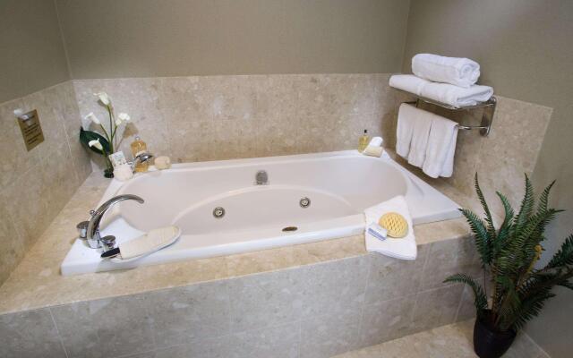 DoubleTree by Hilton Hotel Norwalk