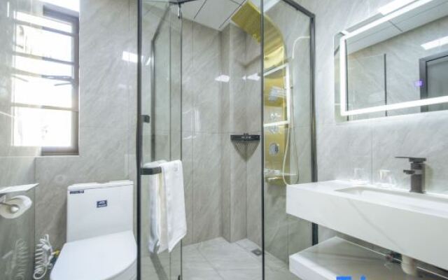 Wuyuan Mantu Homestay (High-speed Railway Station)