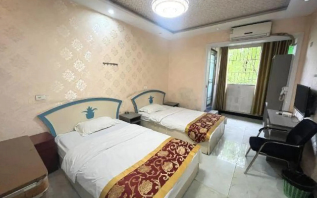 Rongsheng Hostel