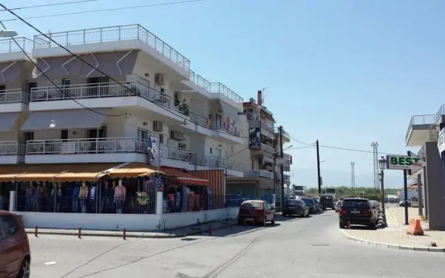 Philippos & Maria Apartments