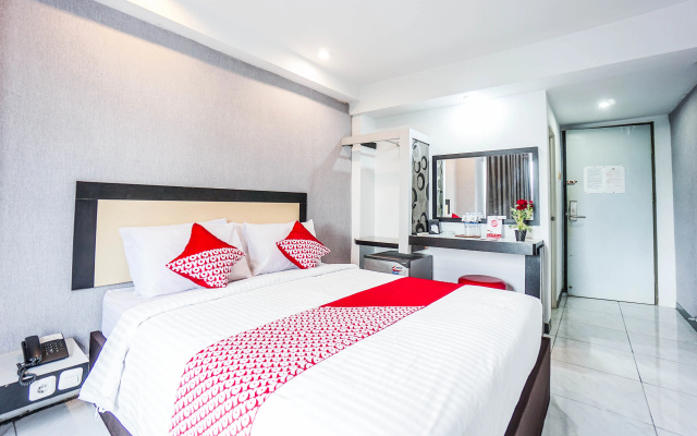 OYO 1318 Hotel Prince Boulevard – Guest Rooms – Manado