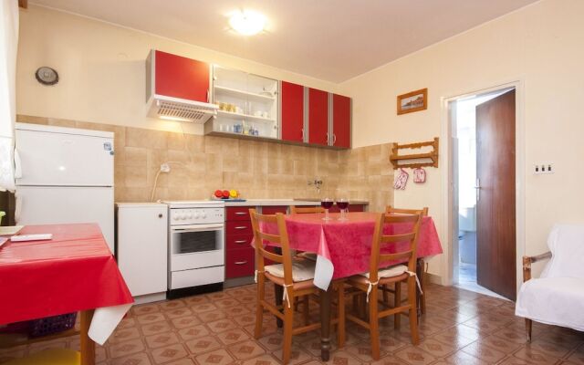 Apartments Nikica Primosten