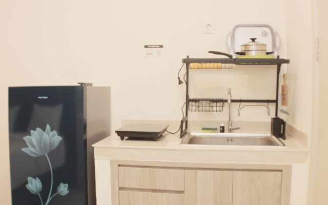 Warm And Cozy Studio At Meikarta Apartment