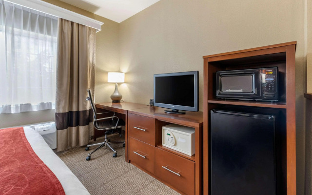 Comfort Suites Fort Collins Near University