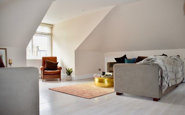 Studio Apartment Next to the Seafront