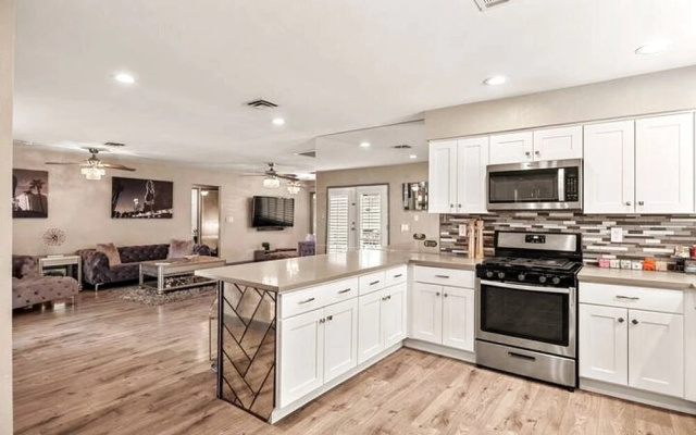 Highly Upgraded 4bd2bath Home With Private Pool