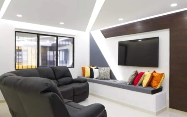 Apartment Lleras with Hot Tub