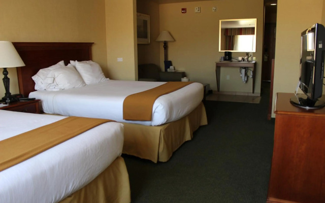 Holiday Inn Express Hotel & Suites Tehachapi by IHG