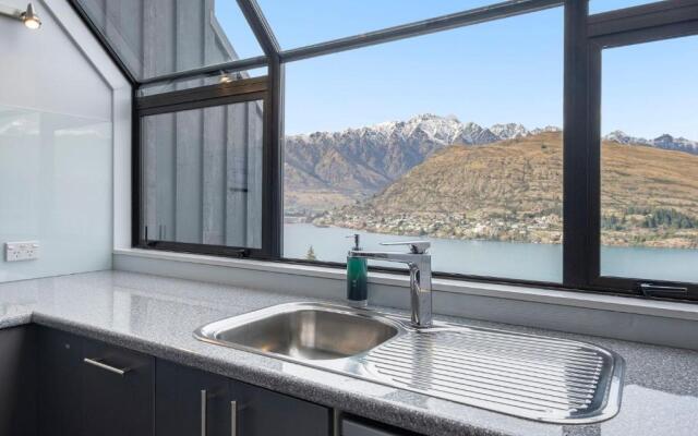 Woodlands Close Retreat