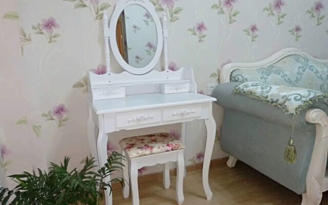 Wuhan Loving Home Apartment