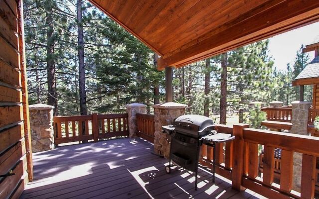 Stonegate #5 5 Bedroom Home by RedAwning