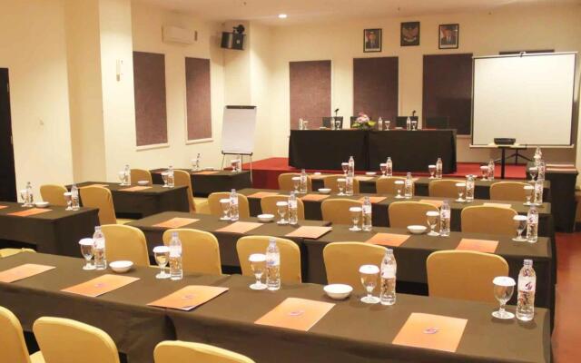 Hotel Grand Imawan